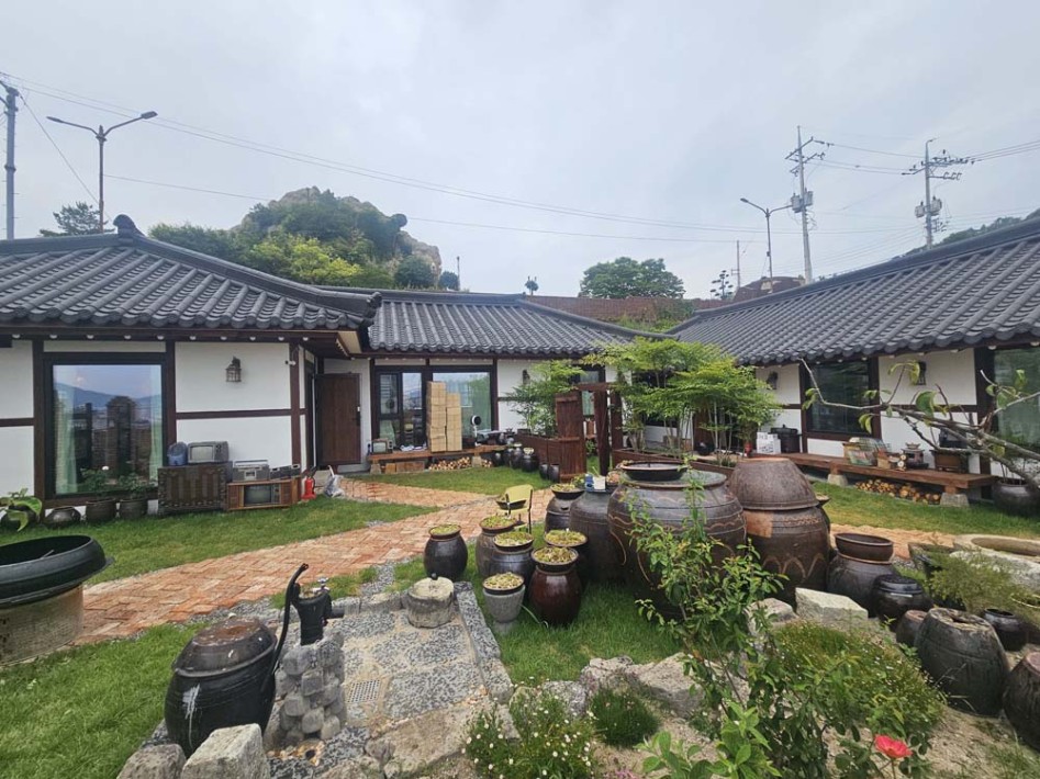 유달재 안채